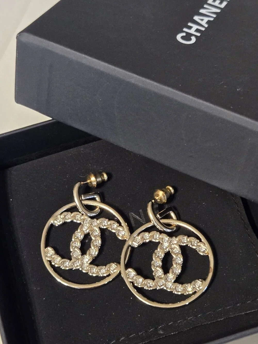 #168 - Chanel 2020V Strass CC Drop Earrings